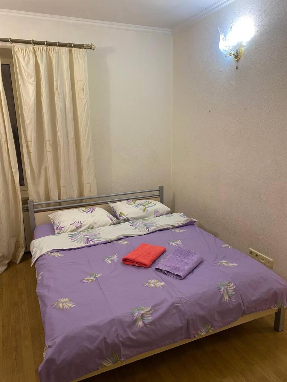 Apartment Triokhsviatytelskaya Street 3 Kiev Bagian luar foto