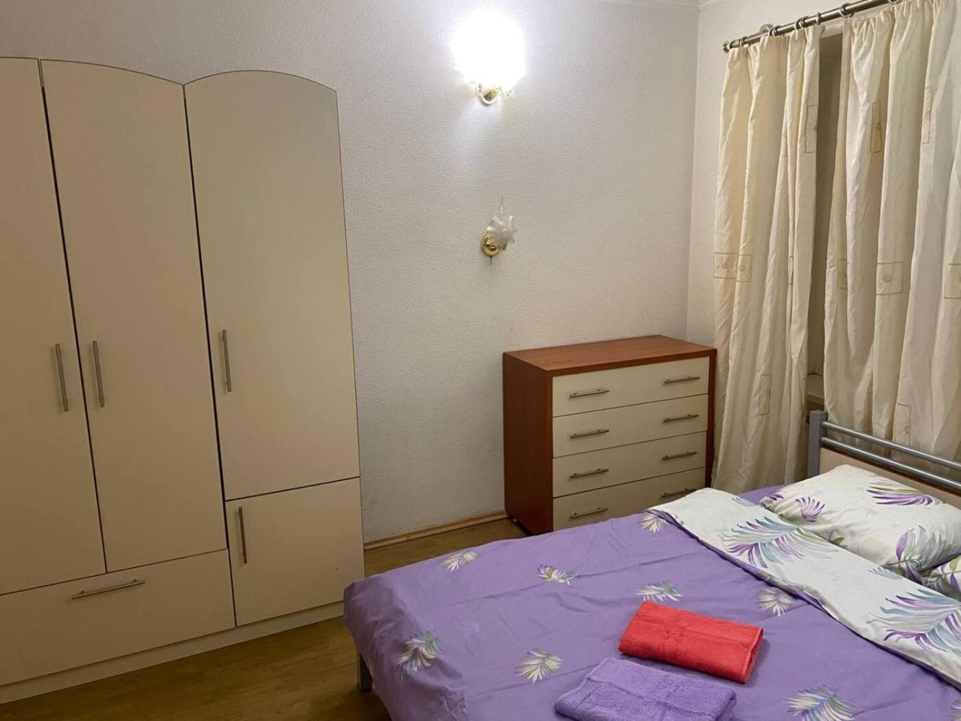 Apartment Triokhsviatytelskaya Street 3 Kiev Bagian luar foto