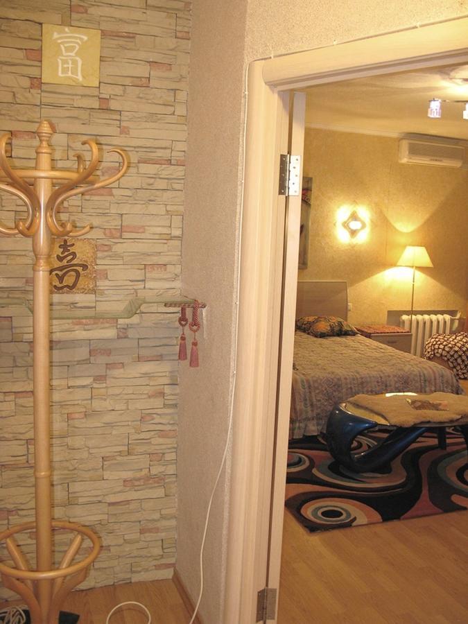 Apartment Triokhsviatytelskaya Street 3 Kiev Bagian luar foto